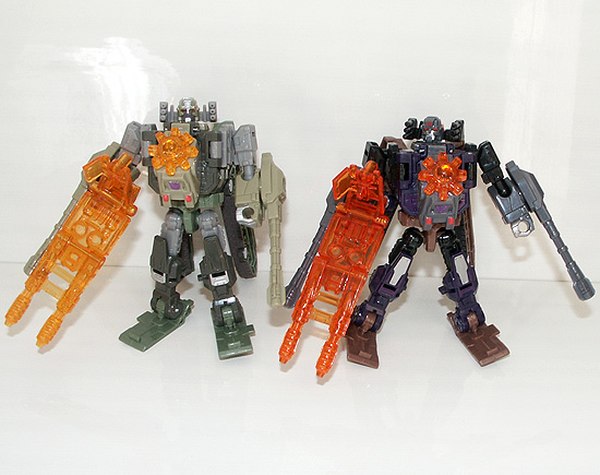 Transformers Revenge Fallen Bruticus  (5 of 13)